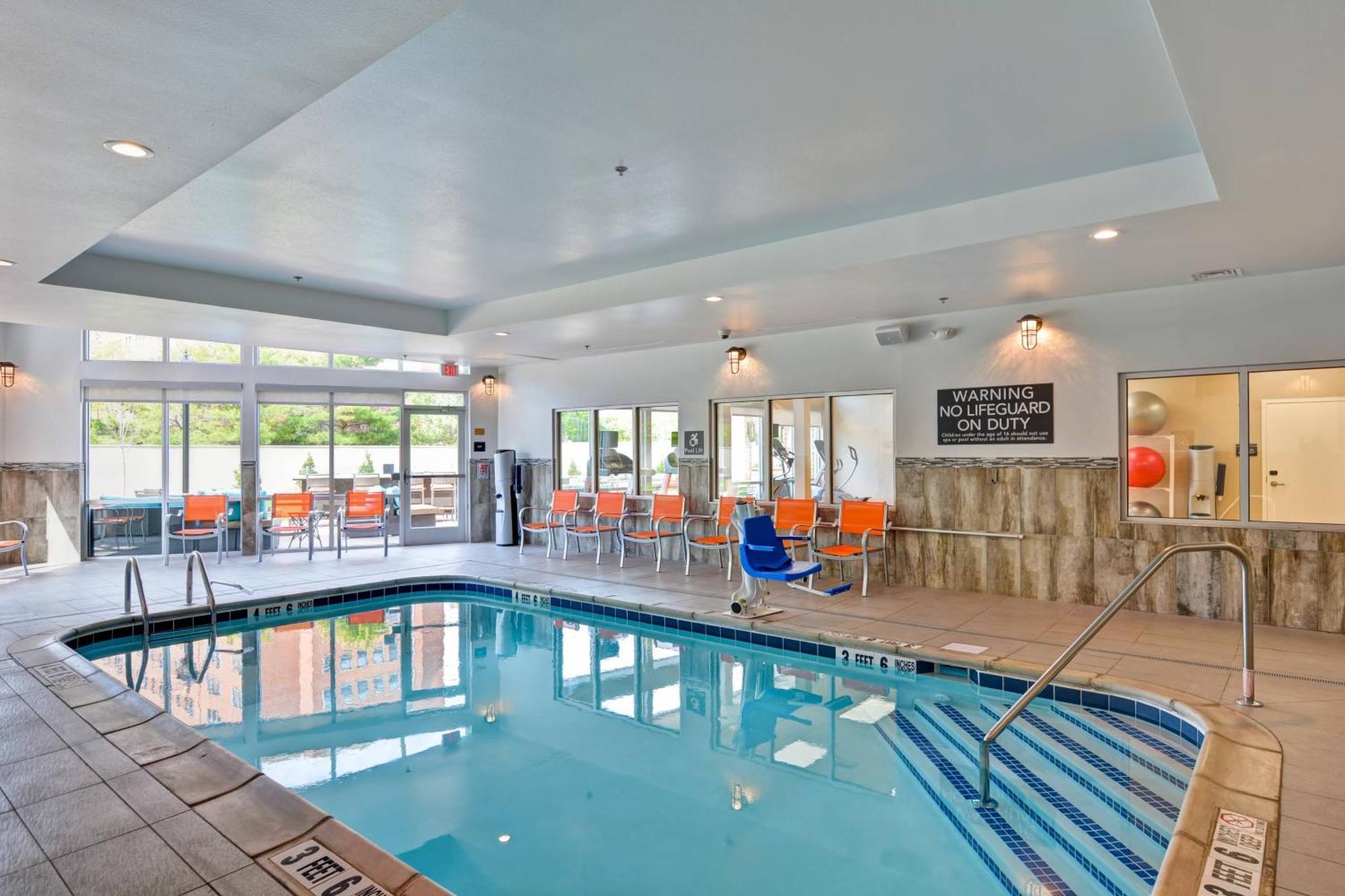 Hotel Courtyard By Marriott Long Island Islip/Courthouse Complex Central Islip Exterior foto