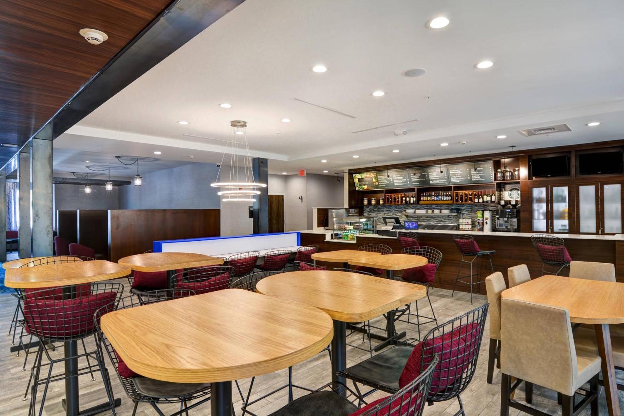 Hotel Courtyard By Marriott Long Island Islip/Courthouse Complex Central Islip Exterior foto