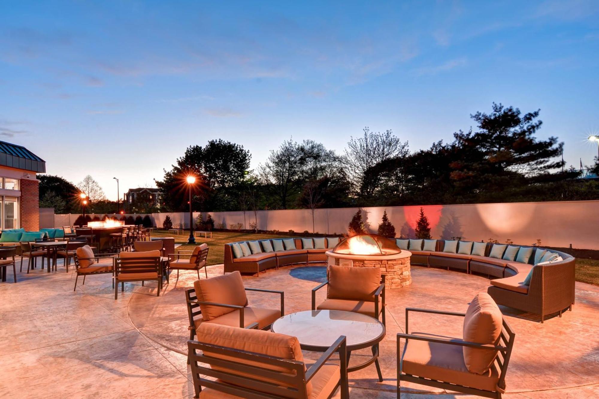 Hotel Courtyard By Marriott Long Island Islip/Courthouse Complex Central Islip Exterior foto